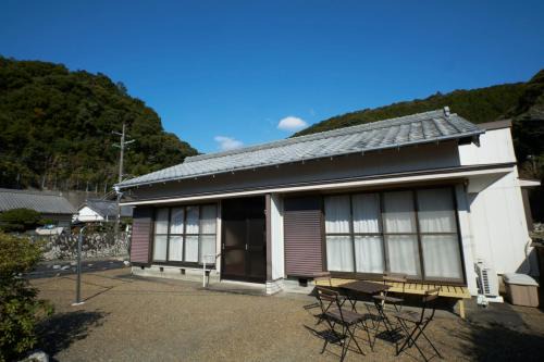一棟貸自炊可-いつでも帰れるみんなの実家 -熊野古道歩きの拠点に-Wi-Fi-駐車場1台無料 in Nachikatsuura