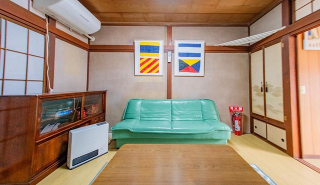上越の別荘 青い海の家 Blue Sea House