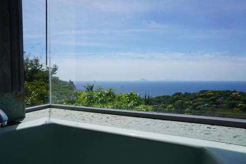海を望む伊豆熱川の一棟貸し -駅送迎可- ula Ocean-view stay in Izu in Higashiizu