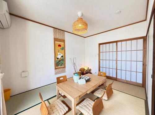禅 宮島 一棟貸し 最大6名 ダブルベット3台 2階建の1棟貸しホテル