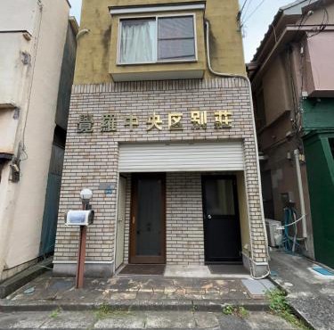覚羅中央区別荘301室