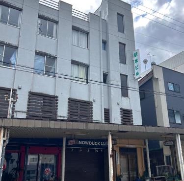 駅本ビル民宿4階