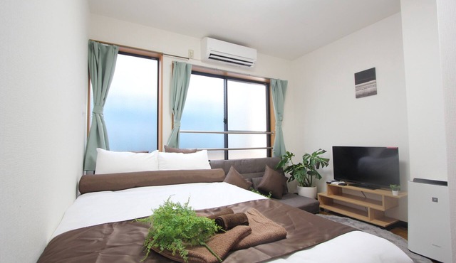 1 min walk from Nogata station, Nakano-ku, Tokyo/Direct access to Shinjuku/Rent a whole apartment in a shopping street/Free Poket WIFI/Sleeps 4