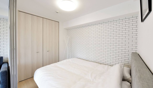3 min to Honmachi Stn! Wi-Fi, Great Access to Namba, Umeda & Shinsaibashi