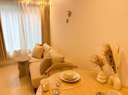 3 people,1 Free Parking, HND17min, WiFi