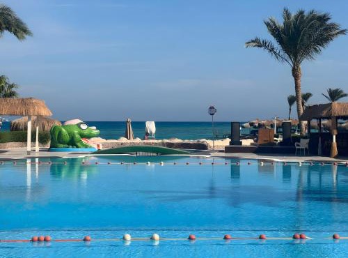4 Bedroom Seaside Hurghada Escape