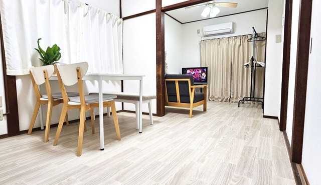 5 Min to Station/USJ 15 Min/Namba 12 Min/Entire Home for 8/Parking in Osaka