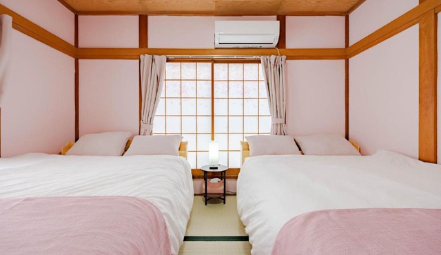 75m2 10people private house rental 8beds 8min Ikebukuro 13min Shinjuku 18min Shibuya Englishspeaking staff available in Tokyo