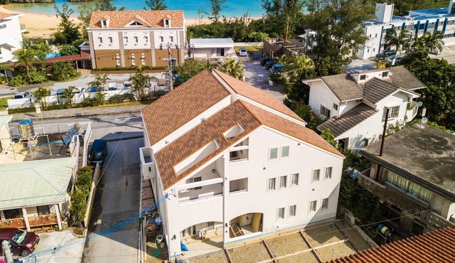 A modern house with a simple and calm atmosphere b / Kunigami-gun Okinawa