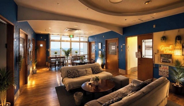 A Relaxing Stay in Kin Town, Okinawa | Private Rooms, Dormitories, and Long-Term Stays Available in Okinawa