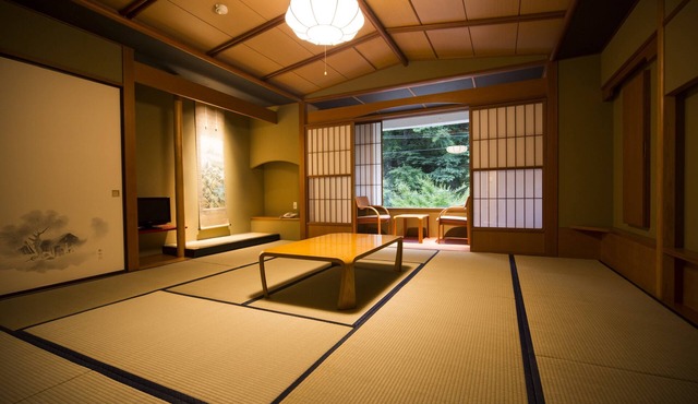 Aizu Higashiyama Onsen, Tsuki no Akari in Aizuwakamatsu