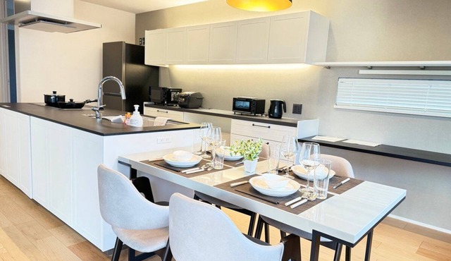 Akikawa Toshima 1 | 20 mins to Airport | Steel-Frame 3BR | Up to 6 Guests