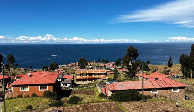 Amantani, Sumaq puñuy wasi, Néstor Lodge in Amantani