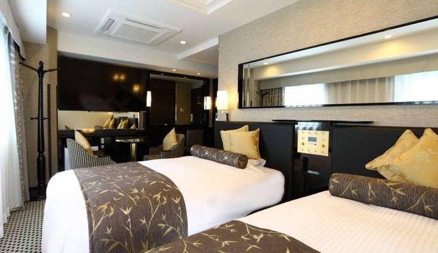 Apa Hotel <ningyocho Eki Higashi> in Tokyo