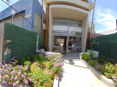 APARTAMENTO EN CONDOMINIO SANTA ELVIRA CON TERRAZA y VISTA DE CHICLAYO