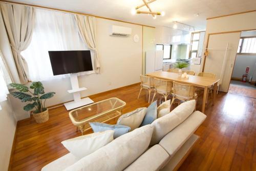 AZUKI Heights 2,3F