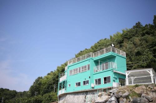b local KAI House - with Ocean view good for 8 PPL Free WiFi in Kuka