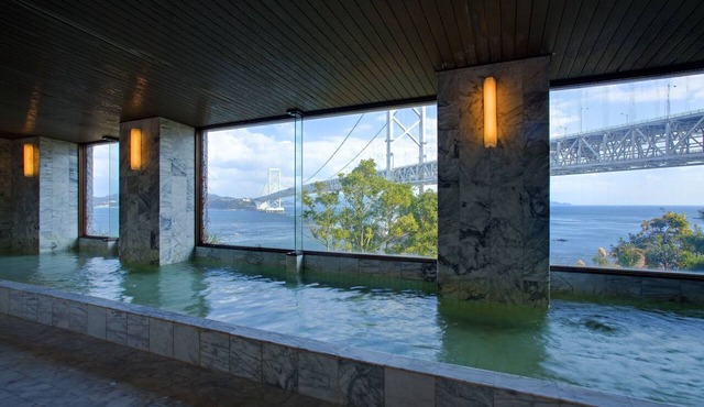 Bay Resort Hotel Naruto Kaigetsu in Naruto