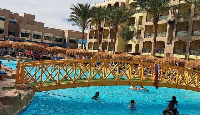 beach front 2-bedroom apartment at al karama resort aqua park at hurghada