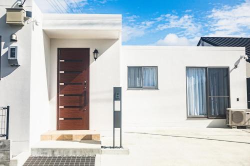 BRDIGE STAY MIYAKOJIMA - Hotel Quality, Hirara-Kuhei, Within walking distance of the beach, Within a 10-minute drive to the downtown area, Sleeps 6, Spacious private house
