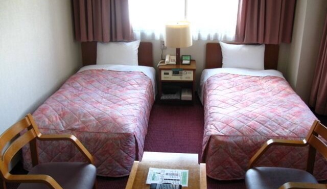Business Hotel Sunlight Honkan in Fuchu