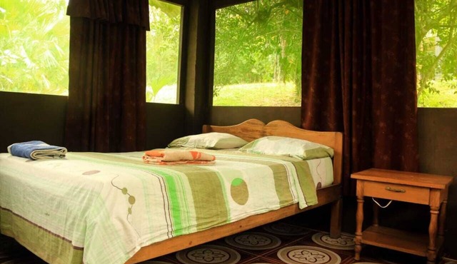 Cabaña Amazon Lodge in Indiana