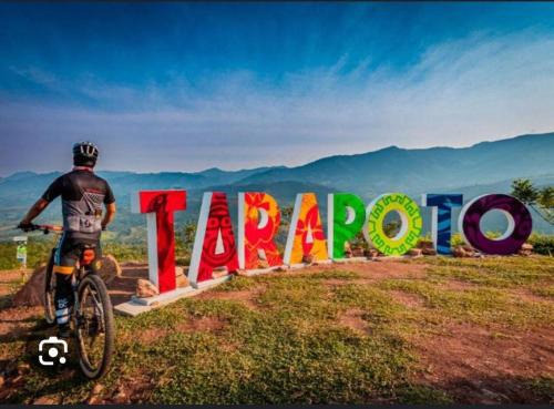 CAMAS & CAFÉ 24 Horas Express in Tarapoto