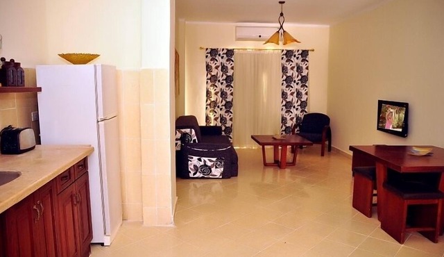 Carlton Luxury Resort