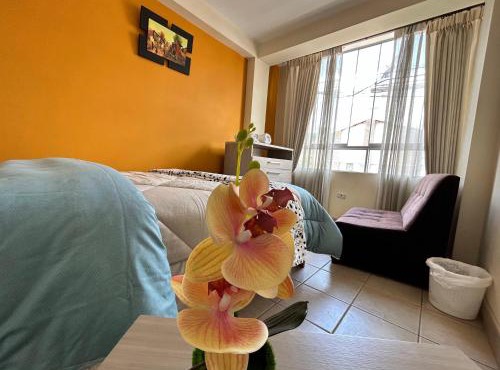 CHARLIE HOUSE CUSCO