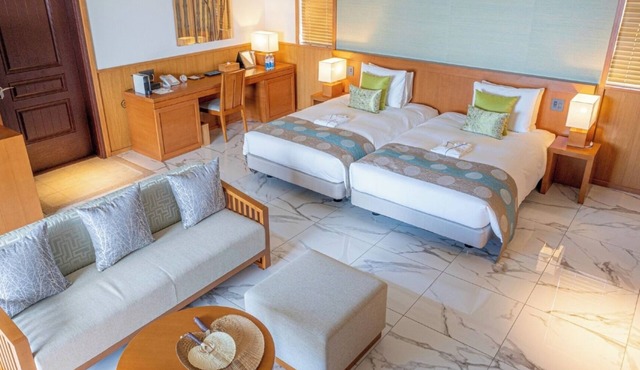 Connecting Pool Jacuzzi Villa House | Vacation /Miyakojima Okinawa