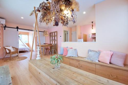 Coral Suite YAKA