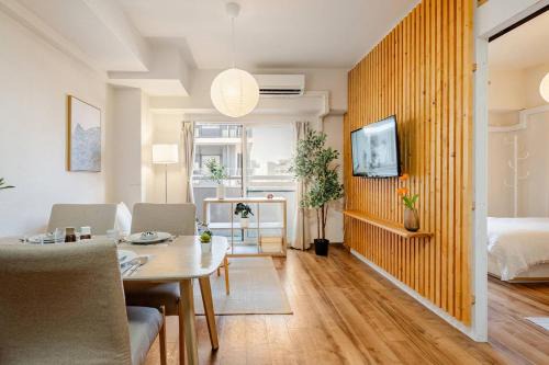 Cozy Japandi 3LDK in Namba for Groups