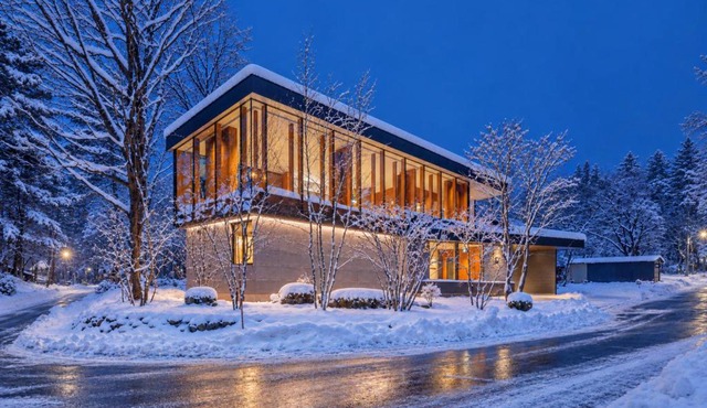 D Plus and E Plus Hakuba in Hakuba
