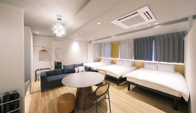 Delightful 3-bedroom apartment with 3 toilets for 16 ppl in vibrant 大阪市 in 大阪市