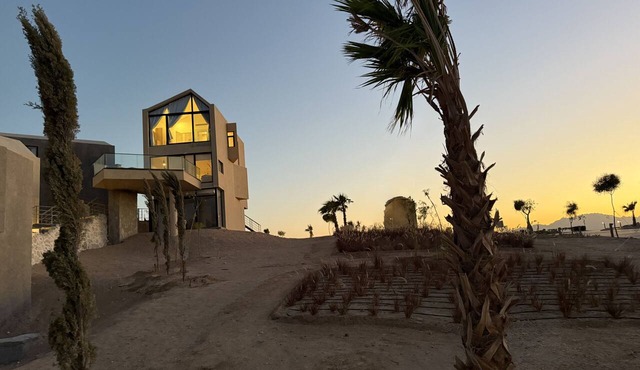 Drift Lodge Soma Bay, Sea Views from Sunrise to Sunset