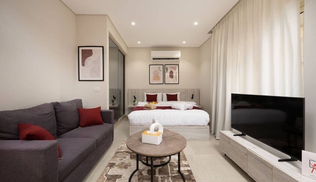 Cozy Studio @ 88 | Pool & Clubhouse by spacey