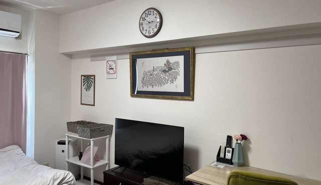 Ekinan Uchiyama Building 1 Room plan wrapped in Hakata textile, the traditional culture of Hakata