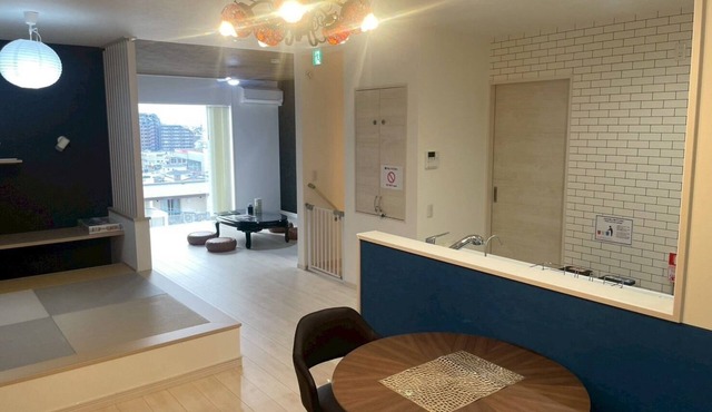 Entire House on a Hilltop with Panoramic Views of Fukuoka | 92 ㎡ | A Base for Exploring Fukuoka | Sleeps 8, 2 Parking Spaces