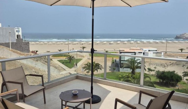 Espectacular casa de playa a estrenar con vistas al mar in Cerro Azul