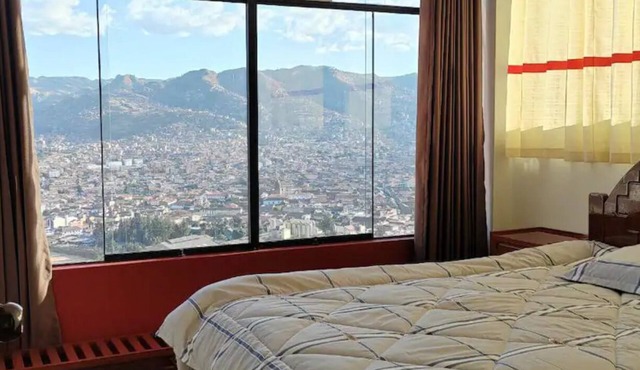 Family-sized, beautifull panoramic view of Cusco City, save an cozy place.