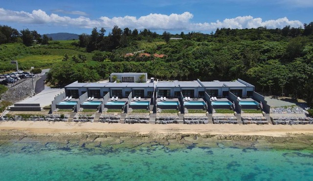 Feliz Villa Suite Kourijima View