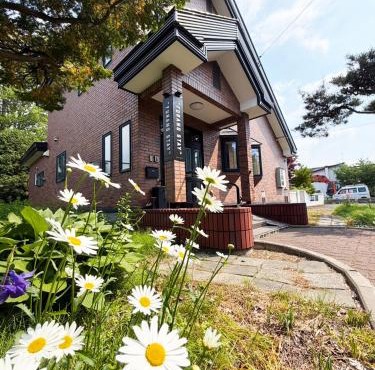 furanostay -private villa Accommodates up to 10 guests-