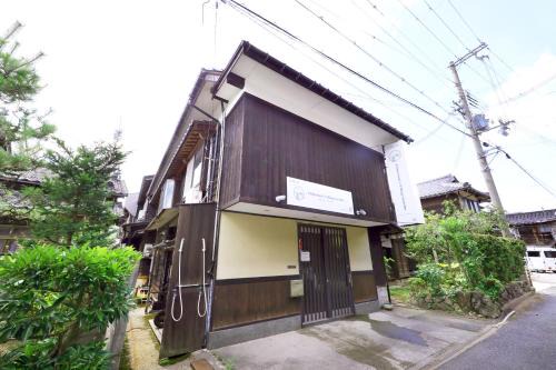GATE80香住 無人宿 完全セルフ 予約メッセージ欄確認要す スマートロック 暗証番号チェックイン 素泊まり専門 アメニティ持参で格安滞在 セコム24h監視 駐車場10台
