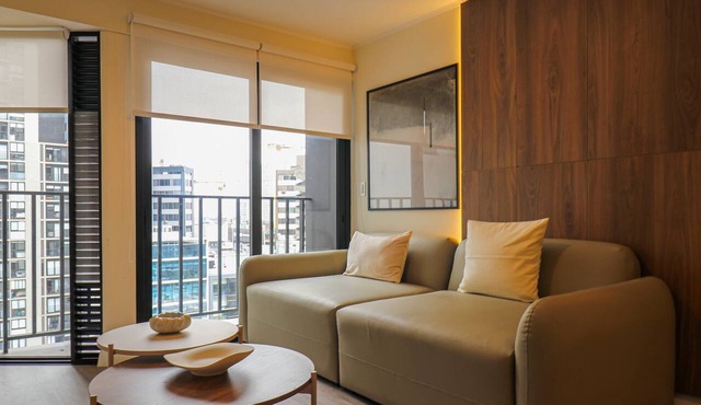 Geko l Luxury & Cozy 2BR w/Balcony in San Isidro in San Isidro