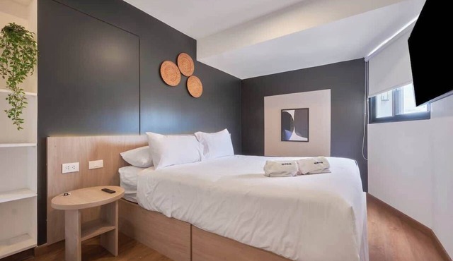 Geko | Luminous 2BR w/balcony near the beach in Miraflores