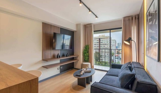 Geko | Modern 1BR w/Balcony in Magdalena Del Mar