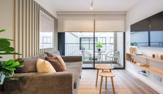 Geko | Sleek 1BR w/Balcony in San Isidro