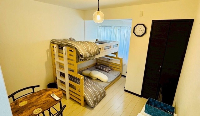 GUEST HOUSE TEN in Osaka