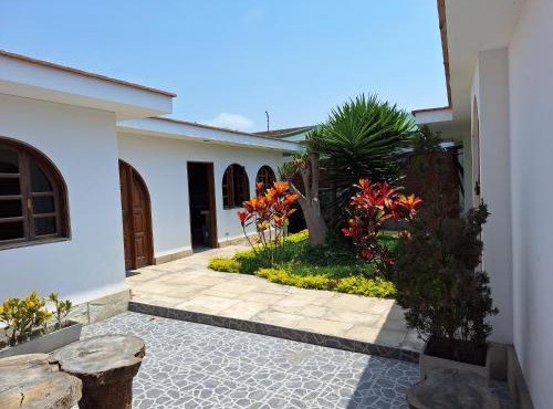 Hermosa Casa de Playa en San Bartolo in San Bartolo