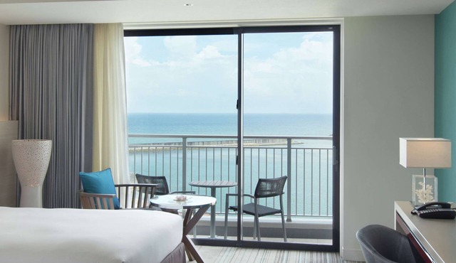 Hilton Okinawa Chatan Resort